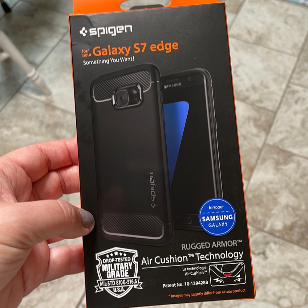 Brand new phone cover for galaxy s7 edge.